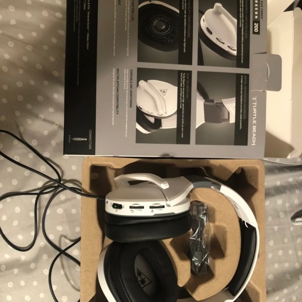 Turtle beach headset - Picture 2 of 2